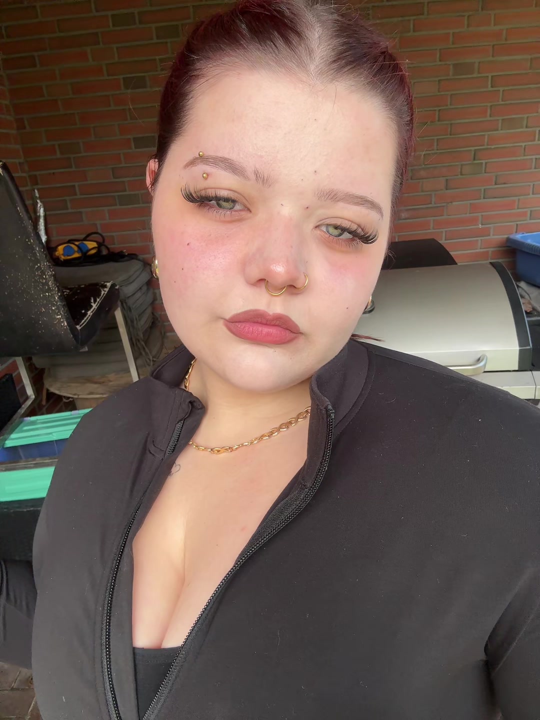 @juniaanastasia09
