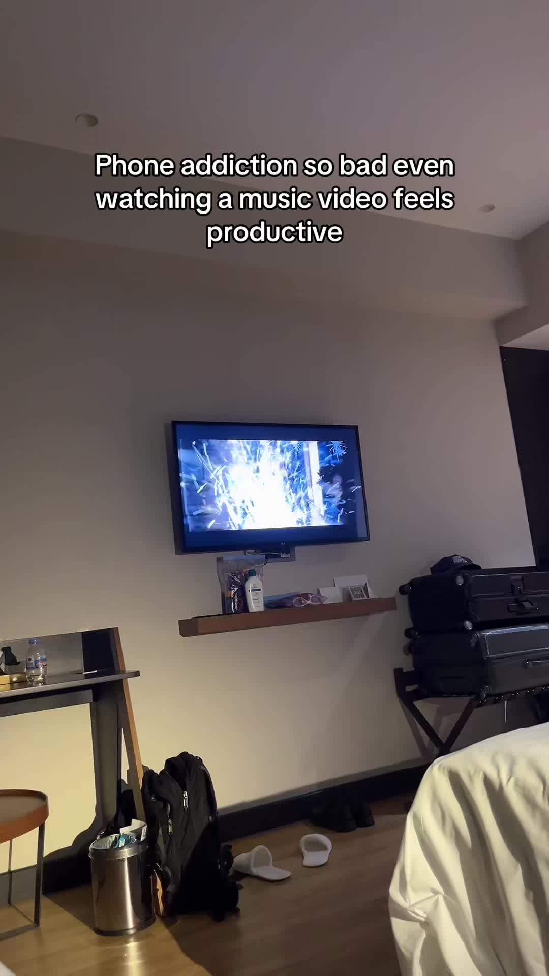 @annareesc