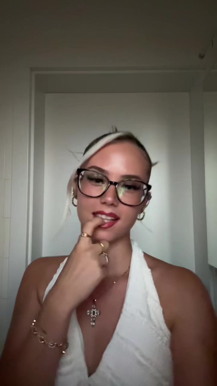 @givemiafollow