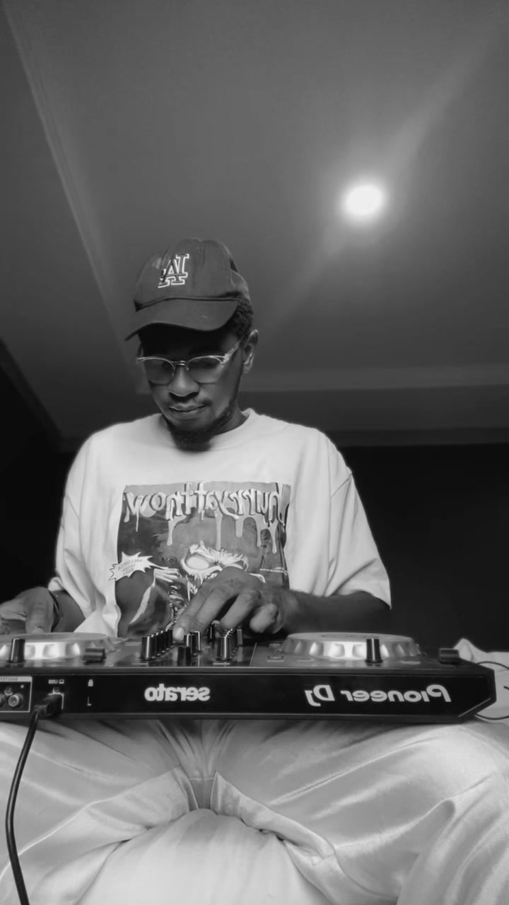 @DJ SLYZE