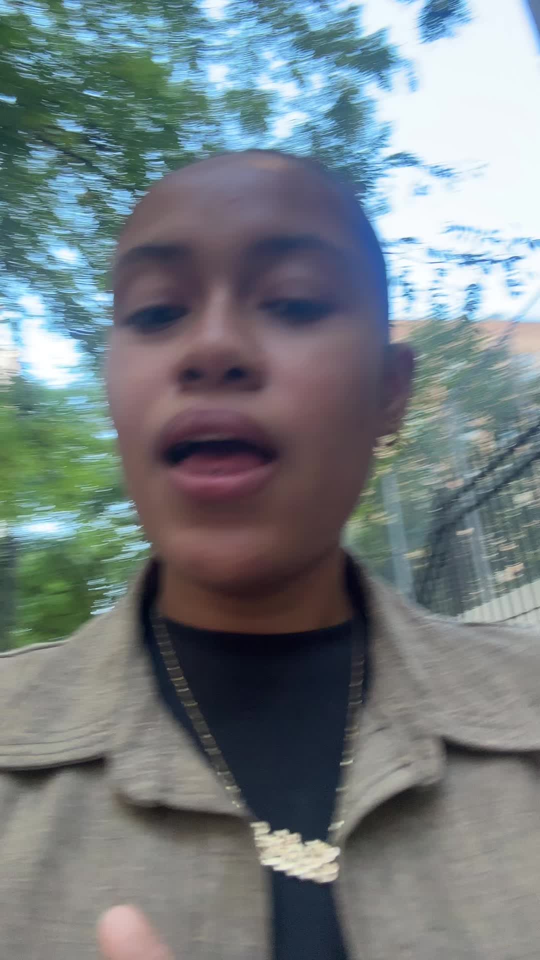 @Myleftcheeck