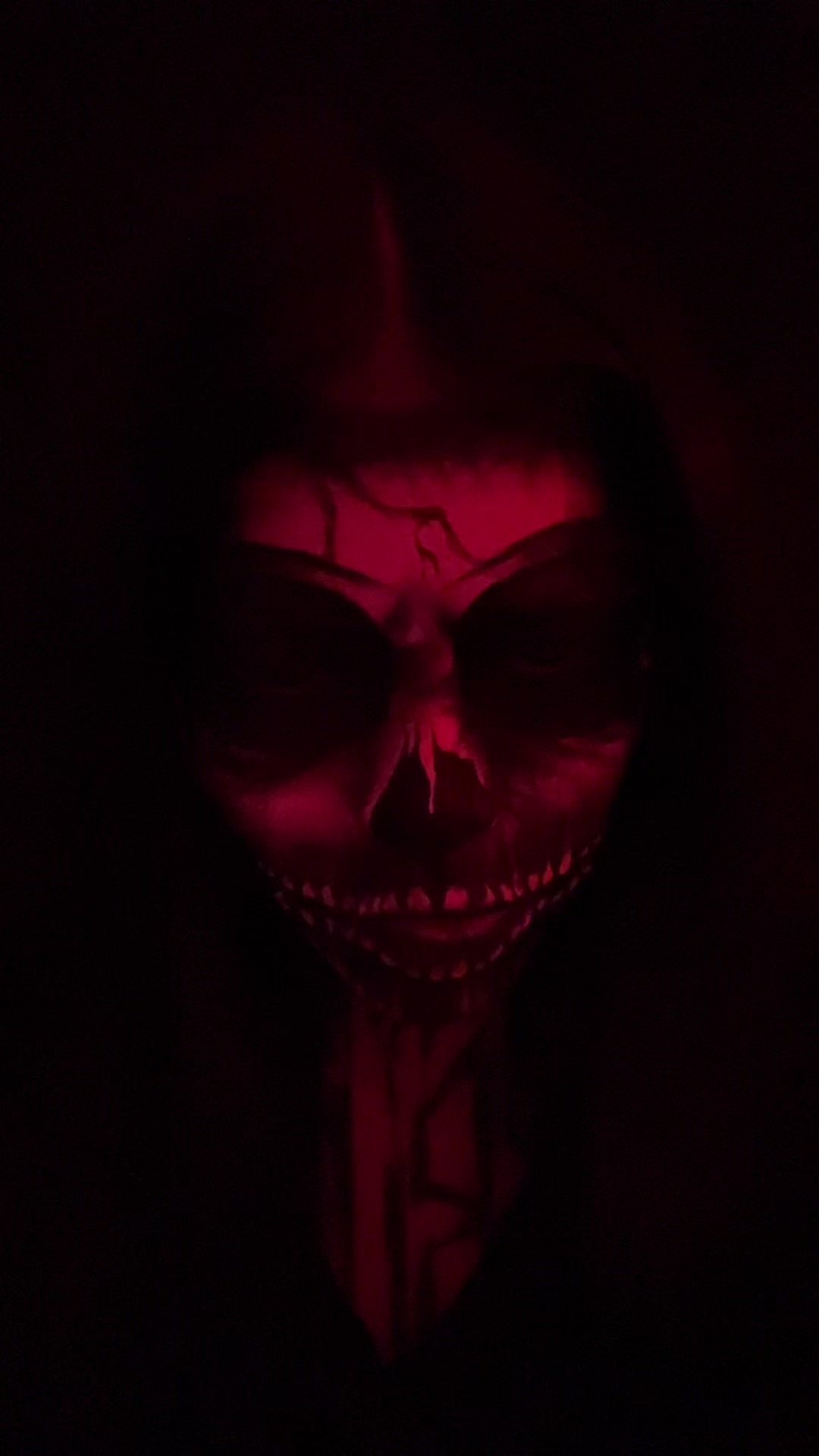 @FREAKSHOW KEEZH🦇