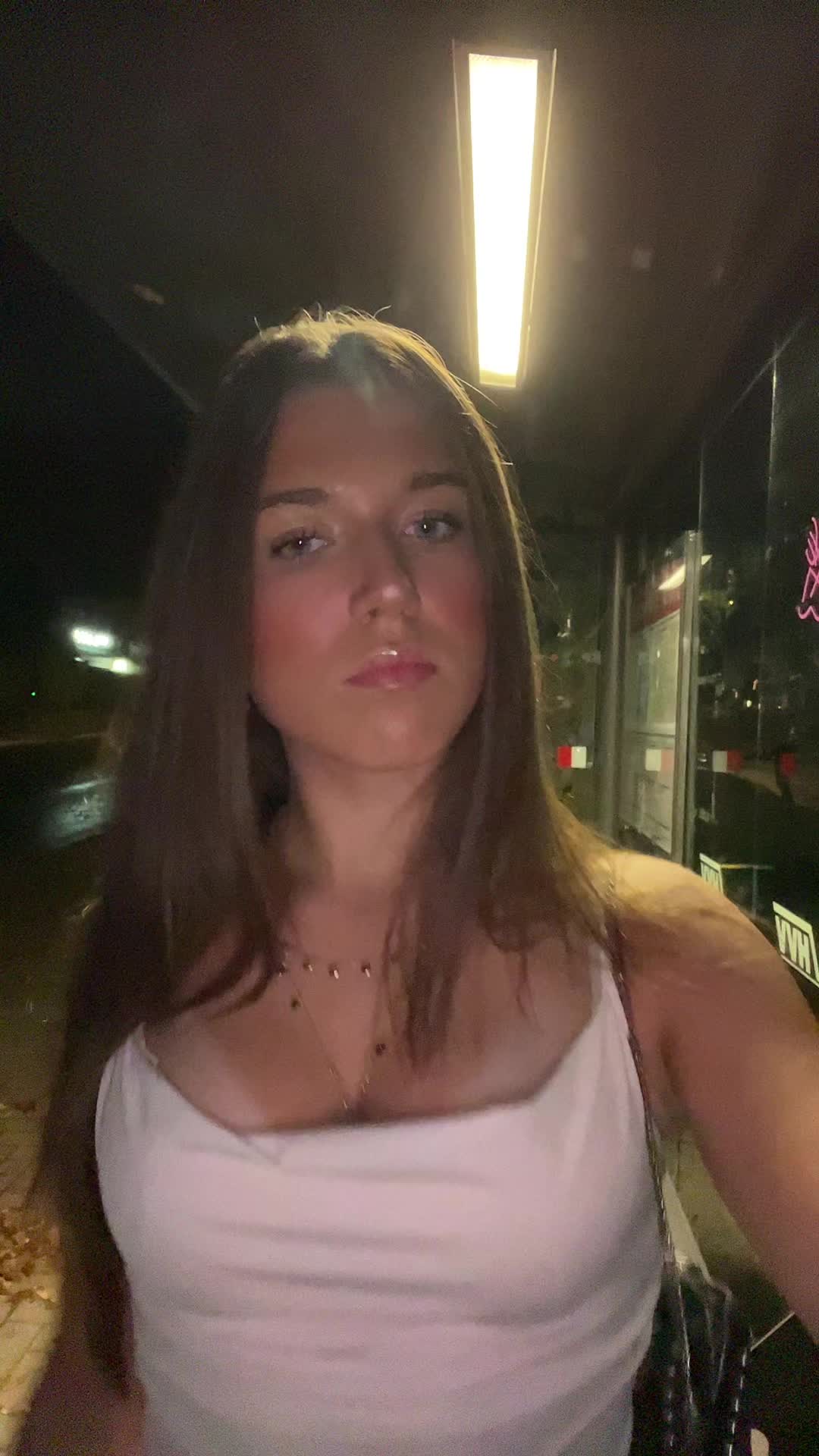 @Helli