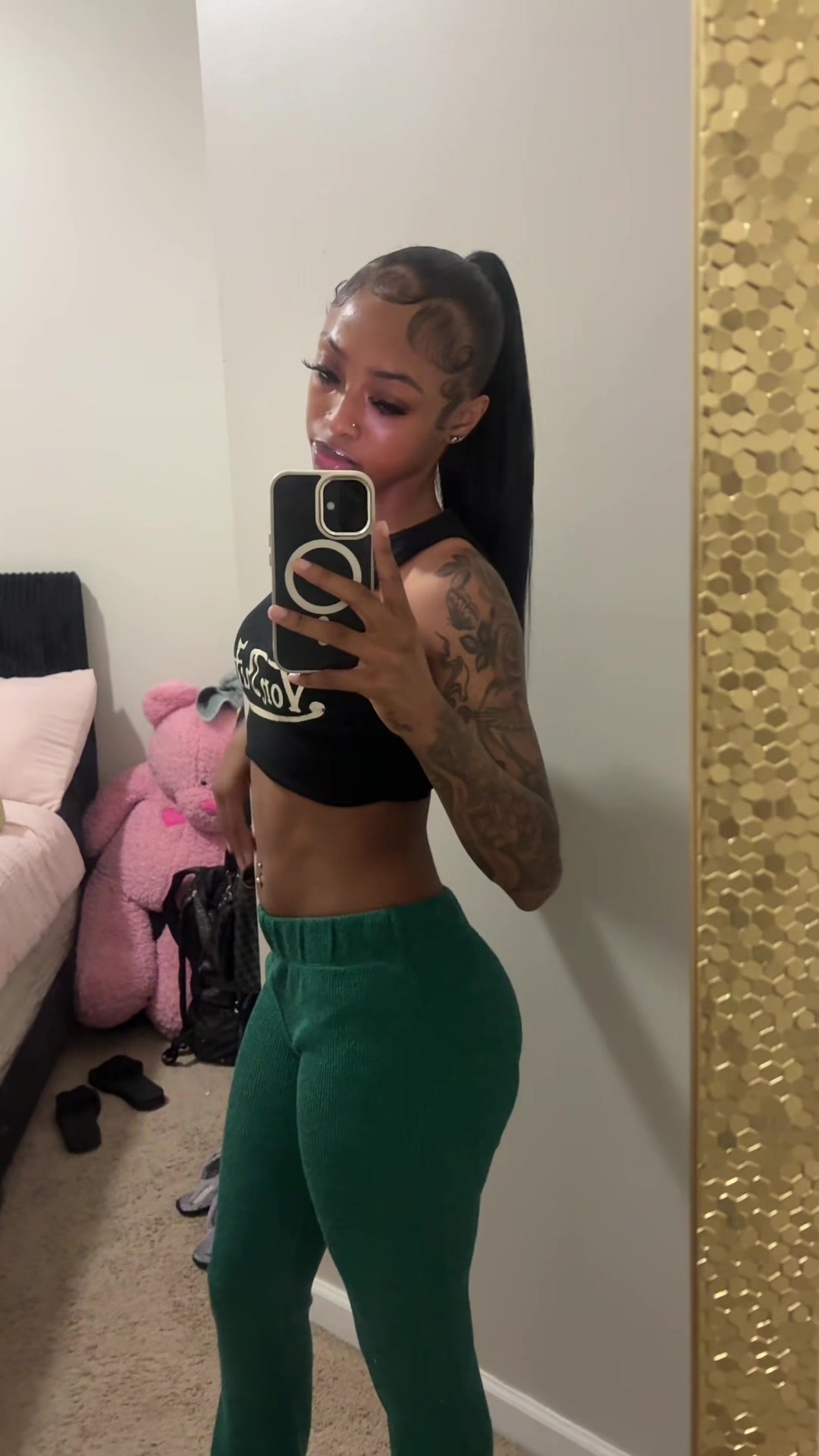 @yanaa