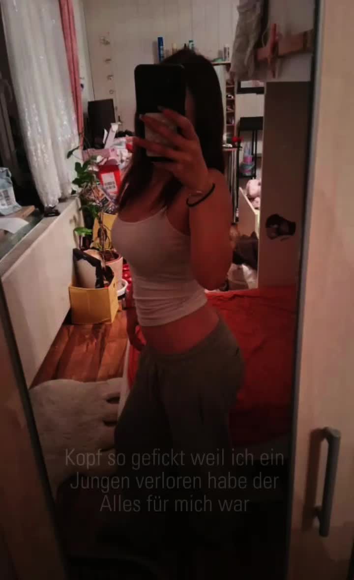 @Sophieee