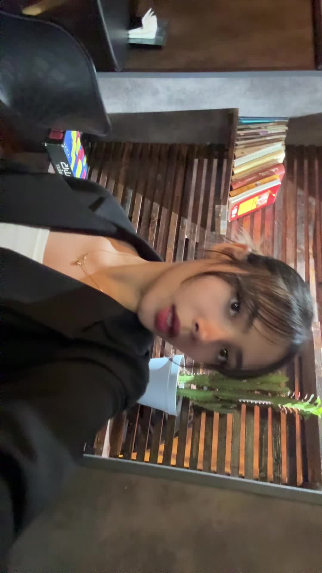 @thnasti_