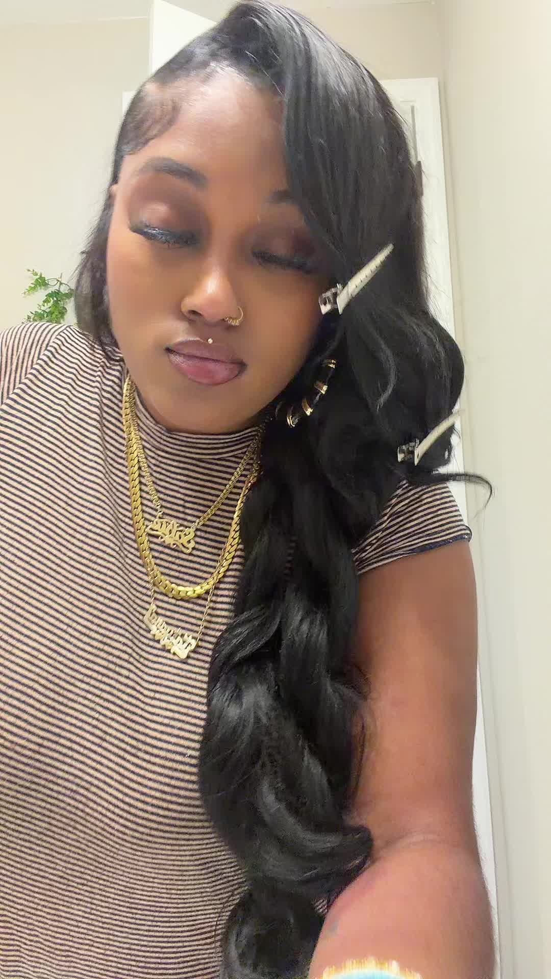 @Sheprettymoody