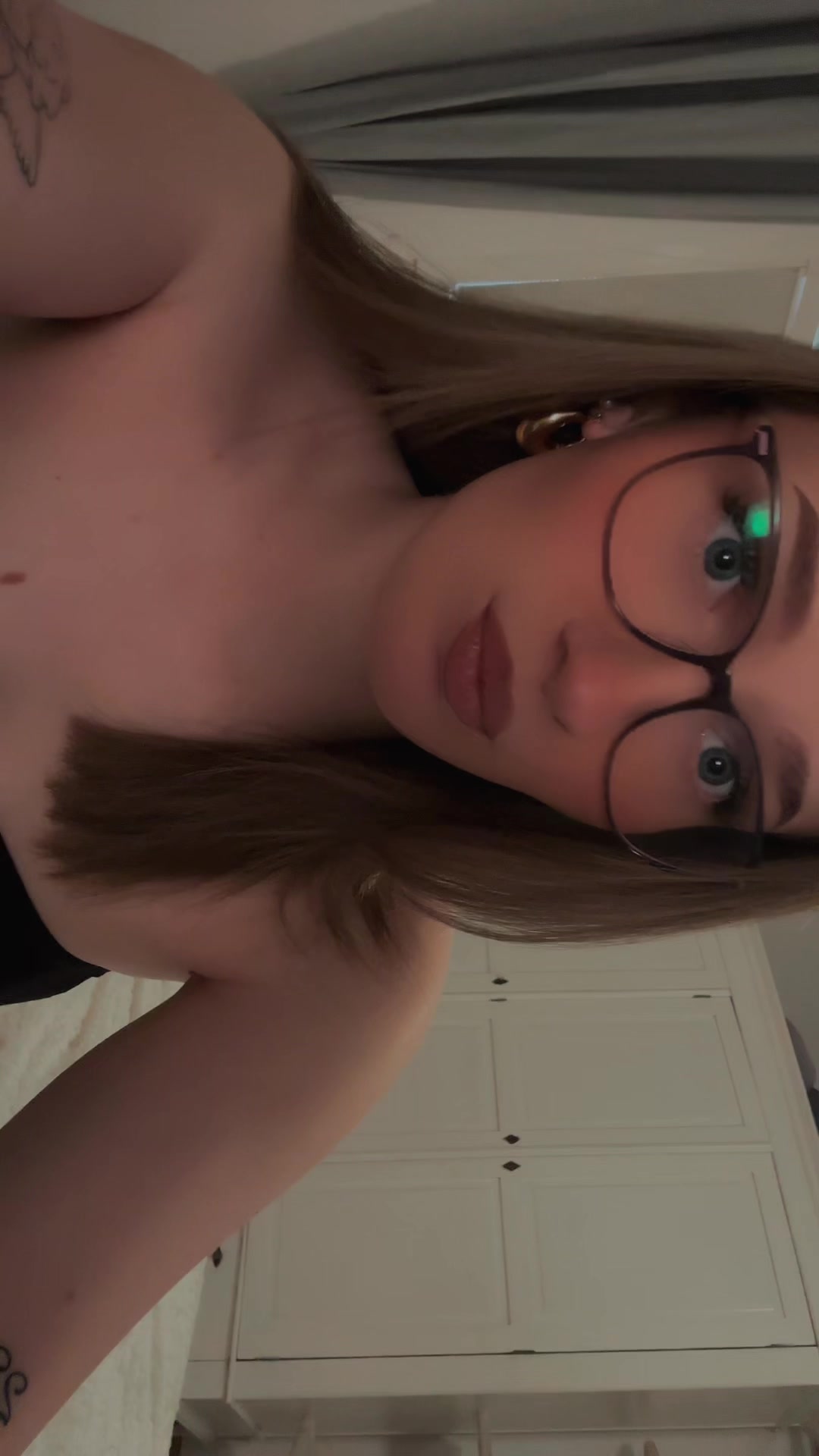 @Lizzz.hkr