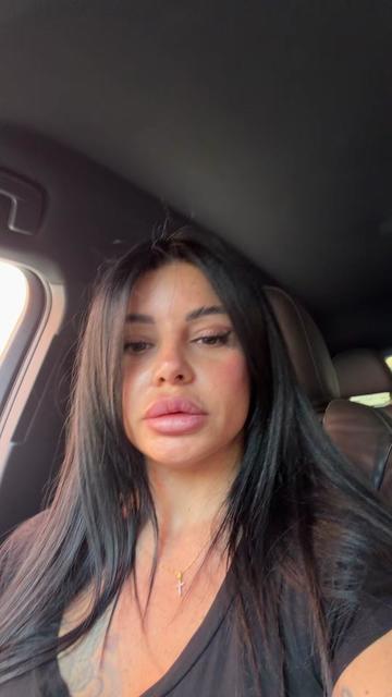 @Helena.