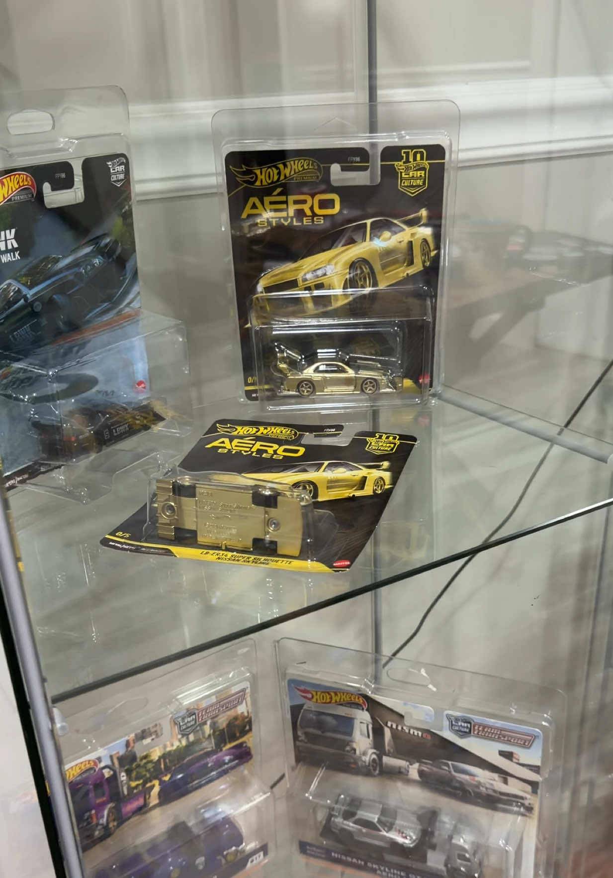 @diecasthype