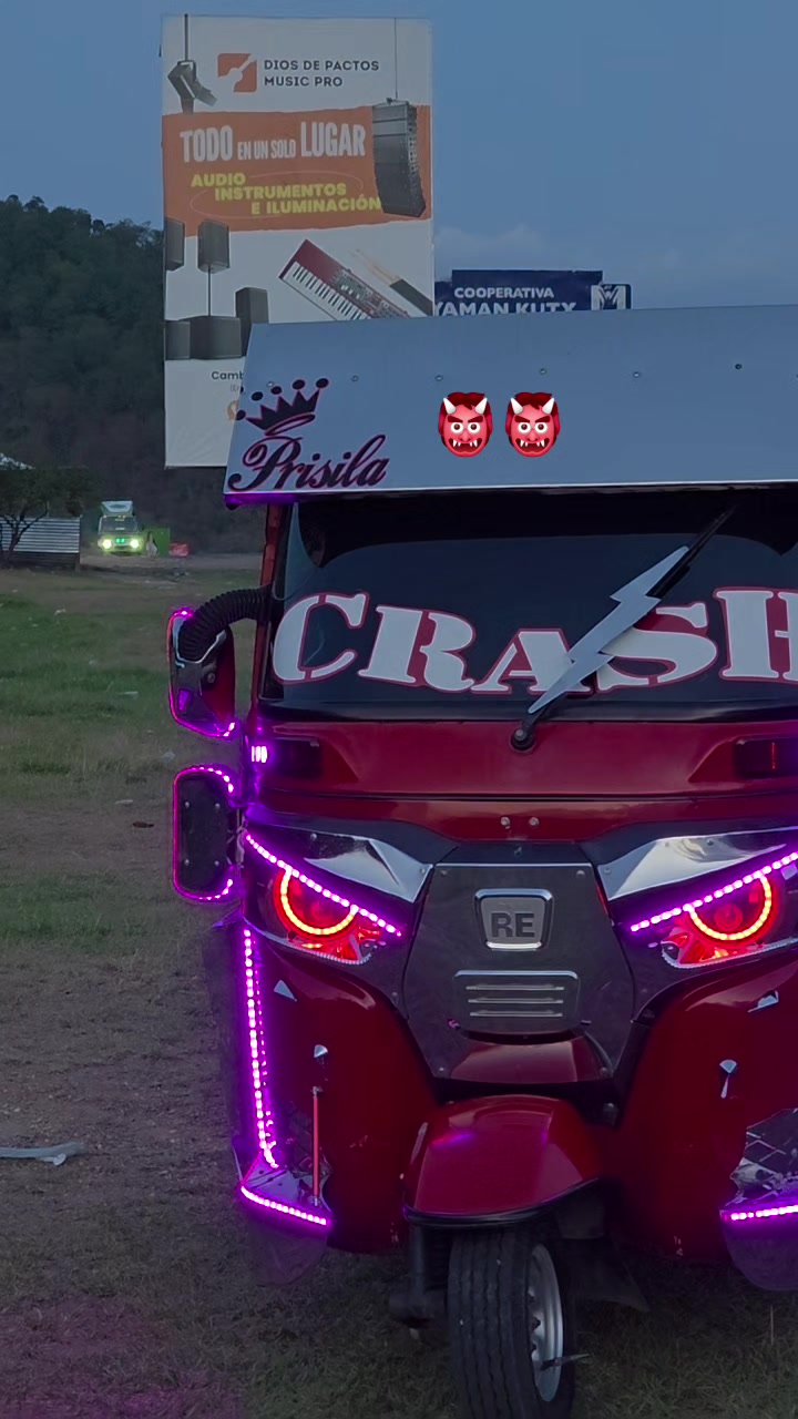 @"CRASH 🩵🍁