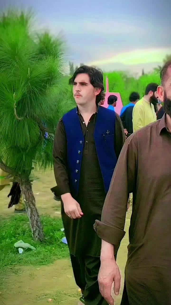 @🔥{NaصiR_Khaن}🔥