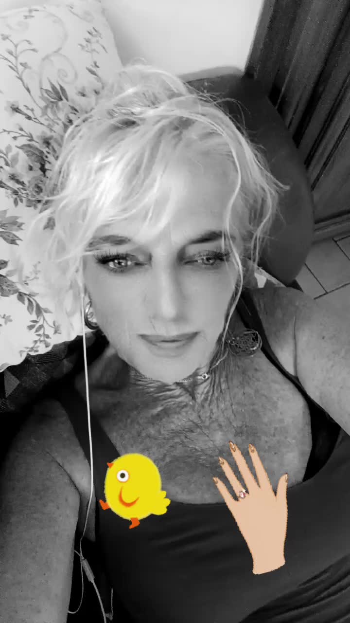 @Dany 11🦋🦋🐞🐞🌞