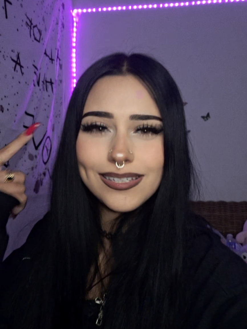 @☽✞𝕷𝖊𝖘𝖑𝒚✞☾