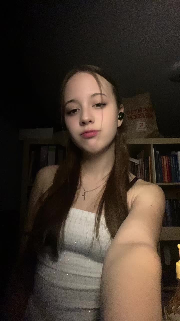 @Ellaa💭🤍