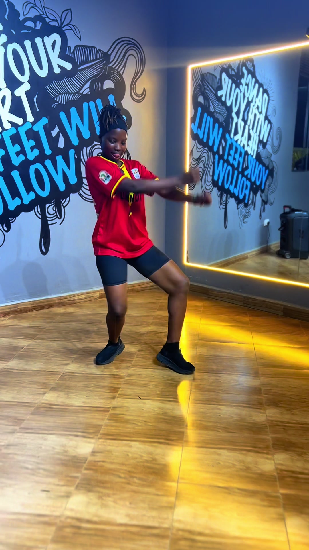 @ZUZI💜🇺🇬 NUBIAN  QUEEN 👑