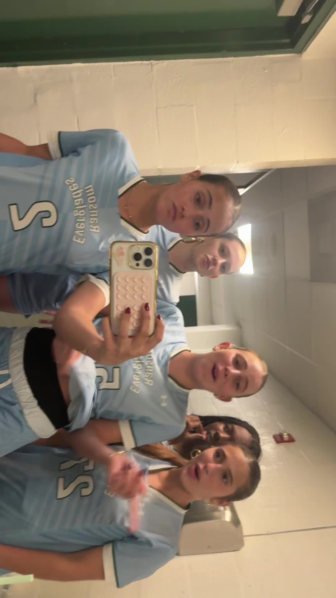 @aavvveeee
