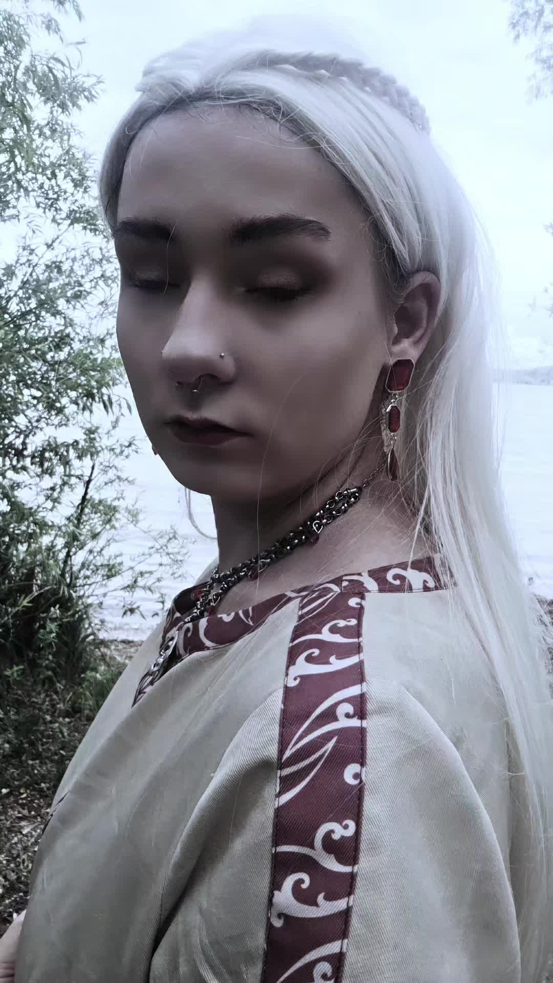 @ᗢthe.chaos.queenᗢ