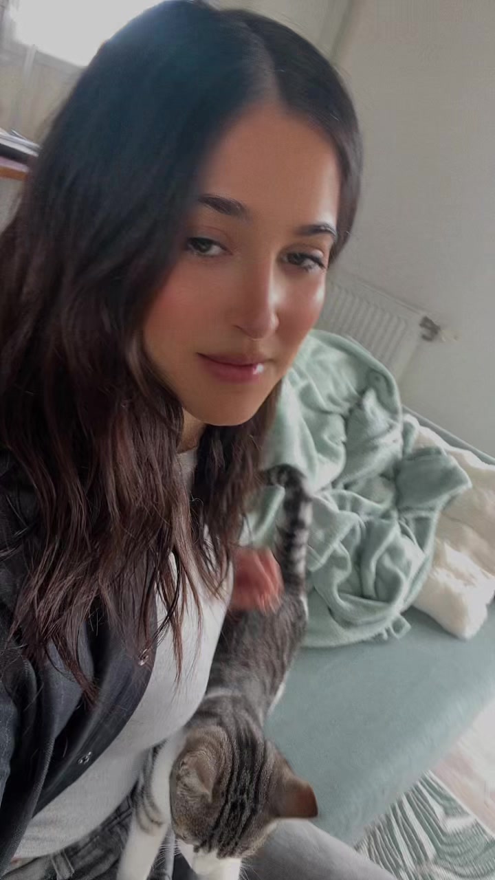 @clara