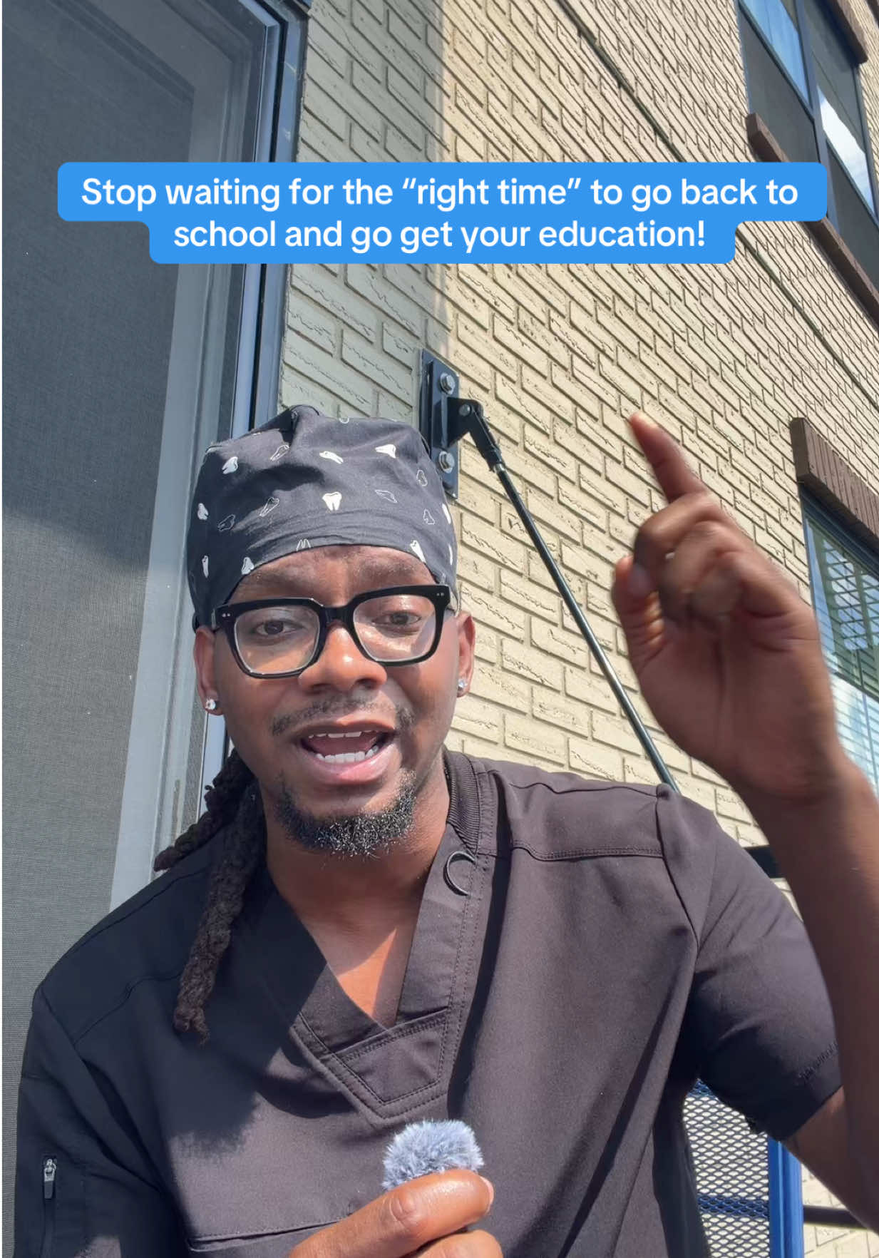 @Dr. J 🦷