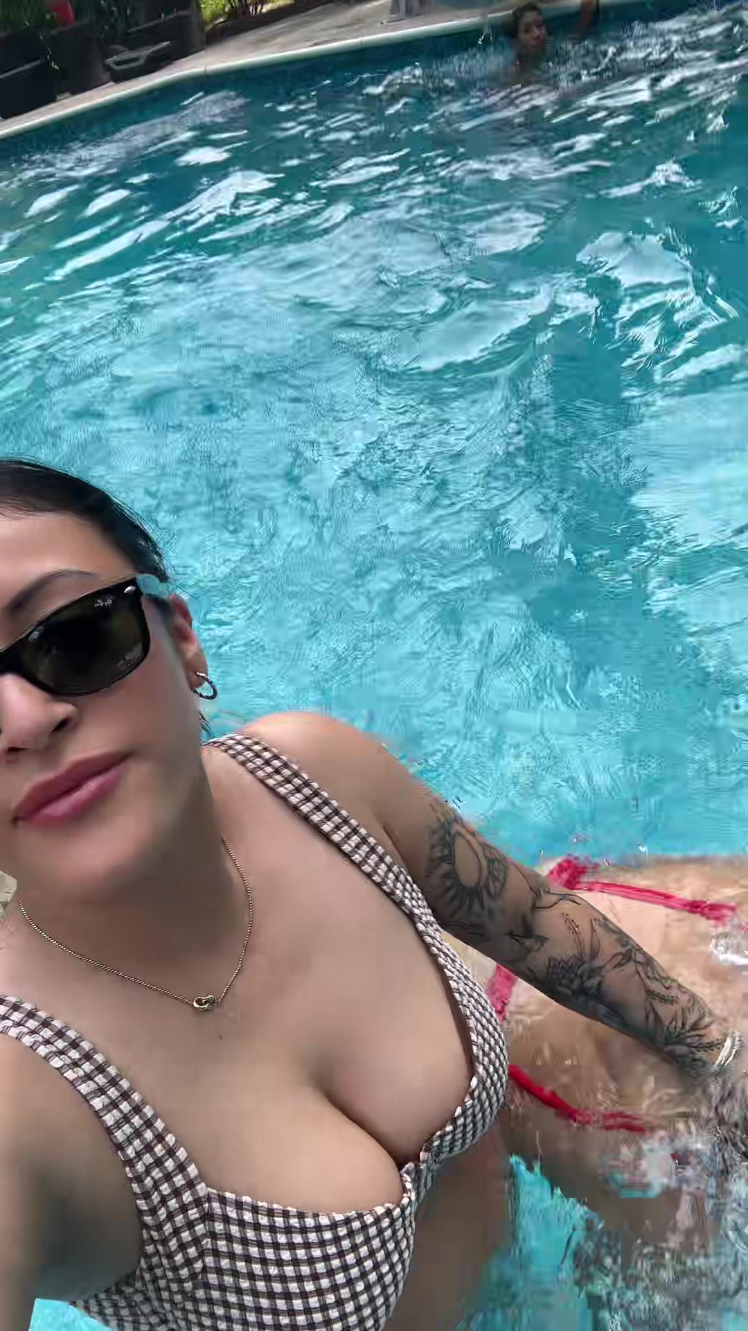 @Tipsy.Tina