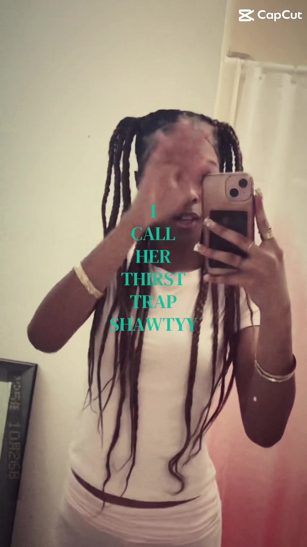 @liyahaniah_