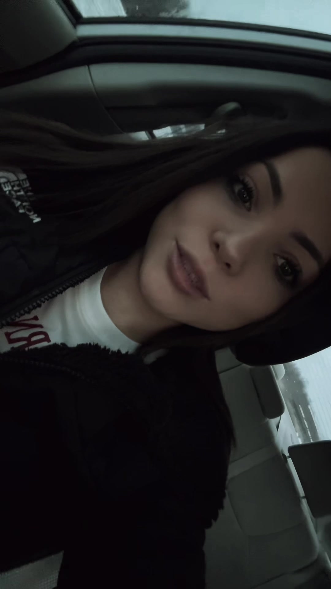 @Nia