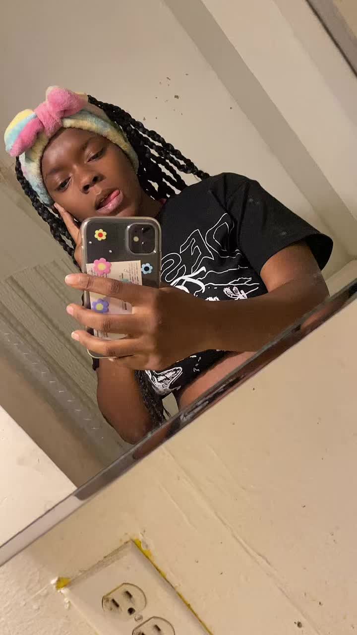 @Shamahaia Moore