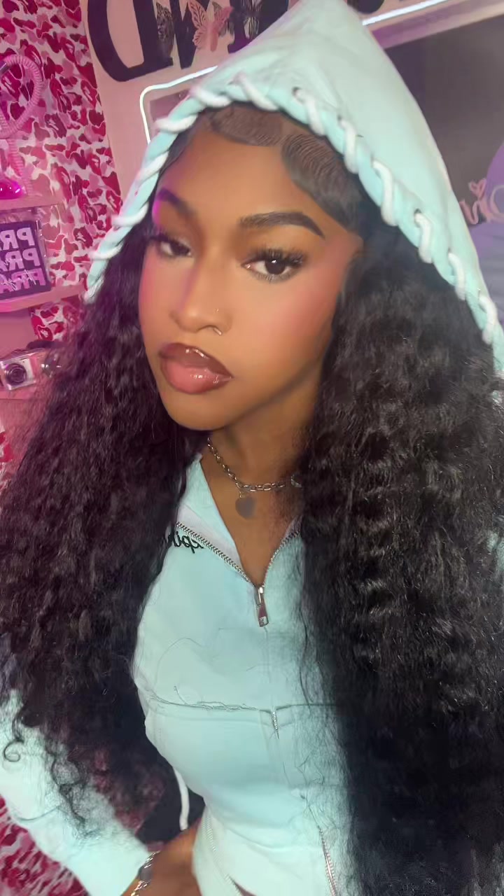 @QueenNae