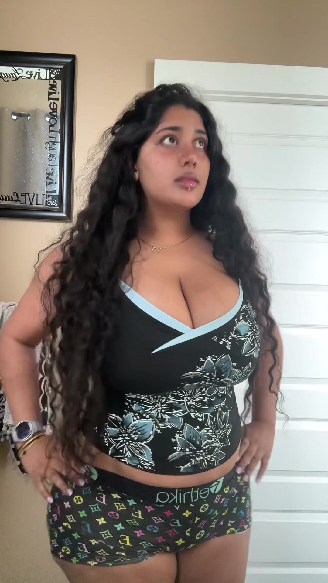 @tanvi🇮🇳