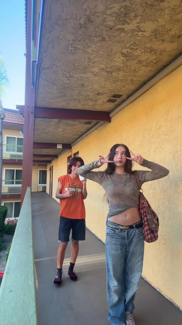 @chlogasm