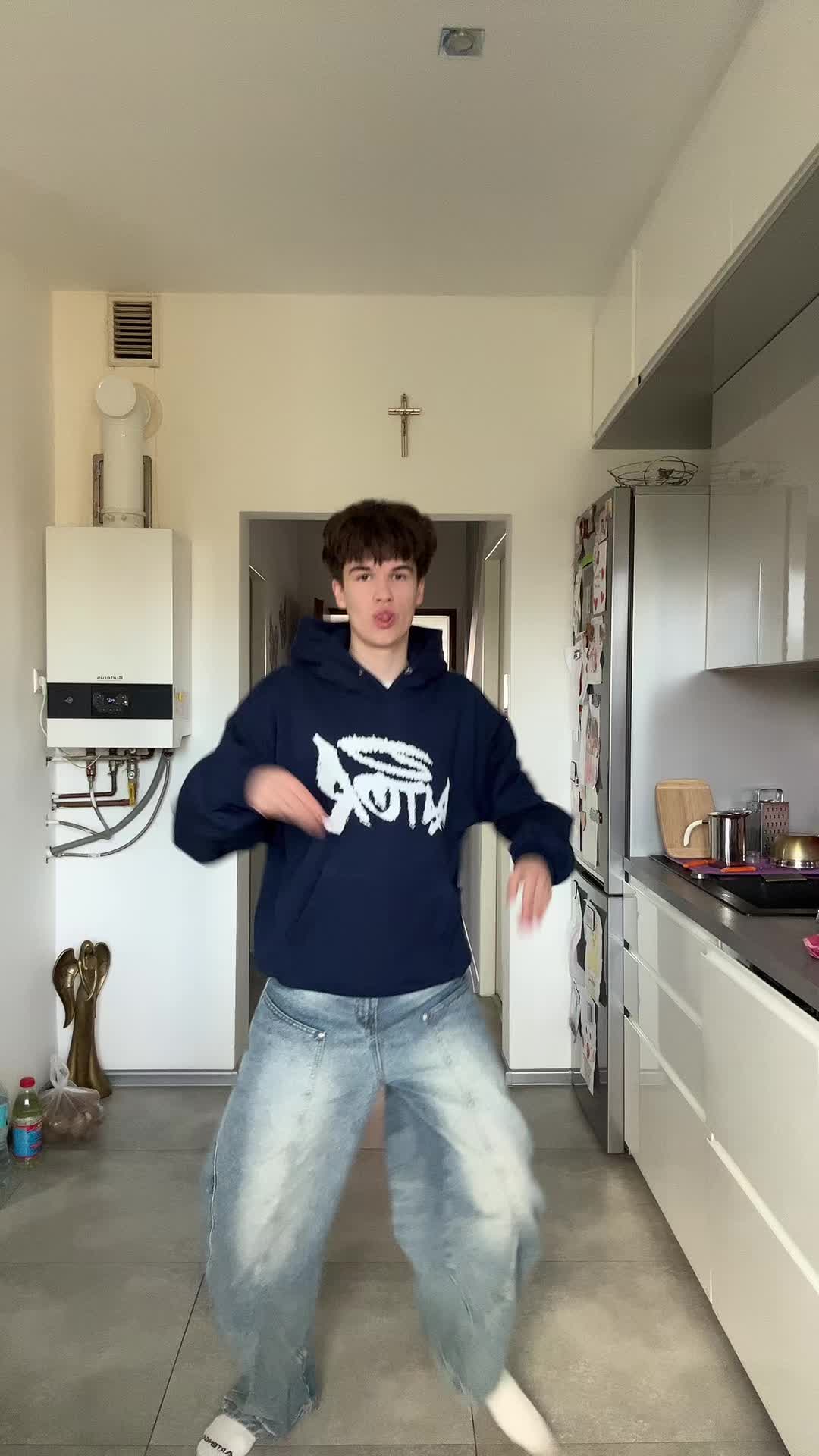 @𝐀𝐋𝐄𝐗