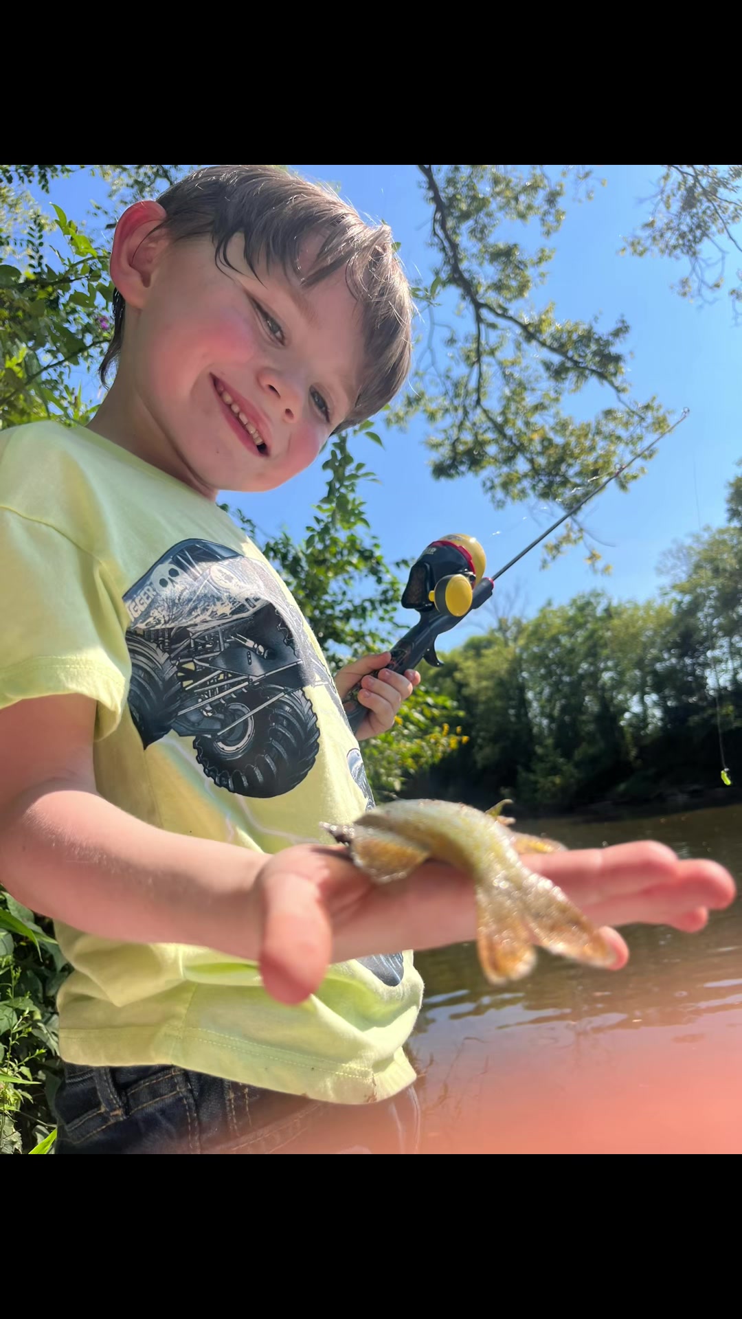 @theriverfishingredneck