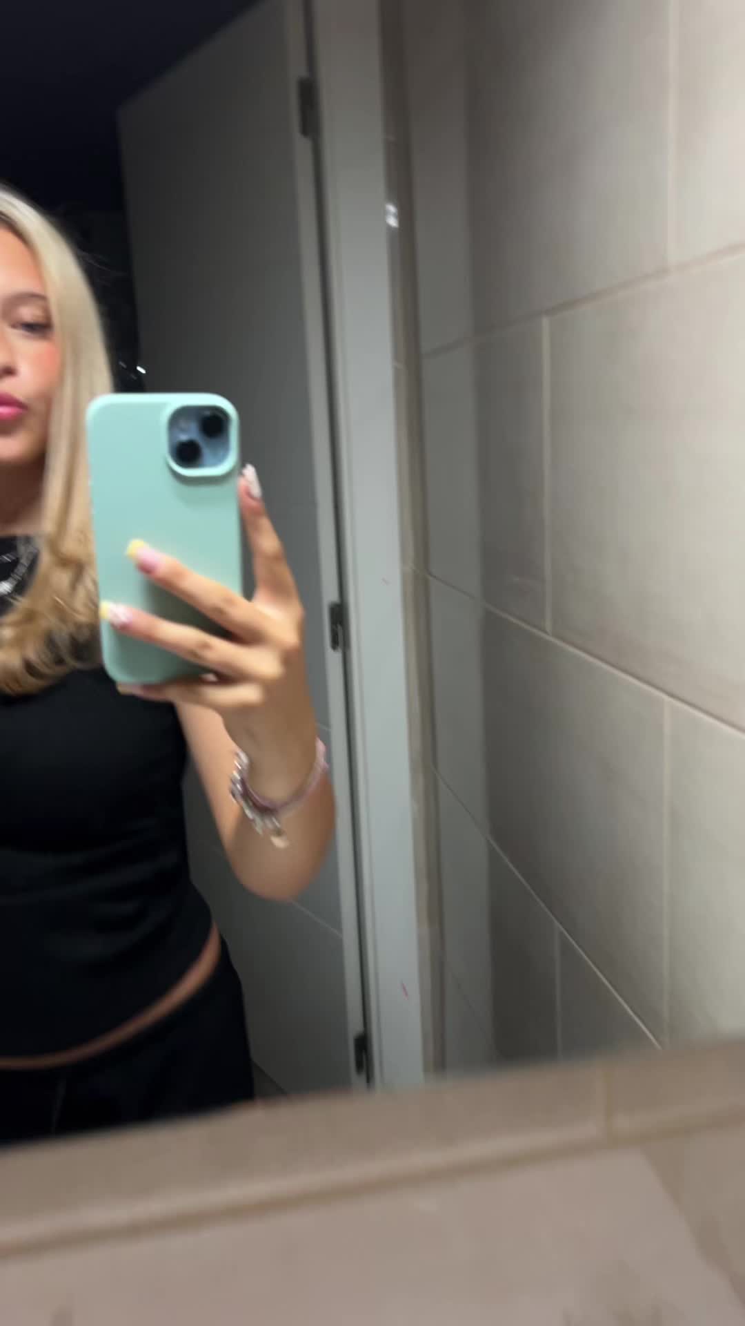 @𝐇𝐀𝐍𝐍𝐀𝐇🌟🐆