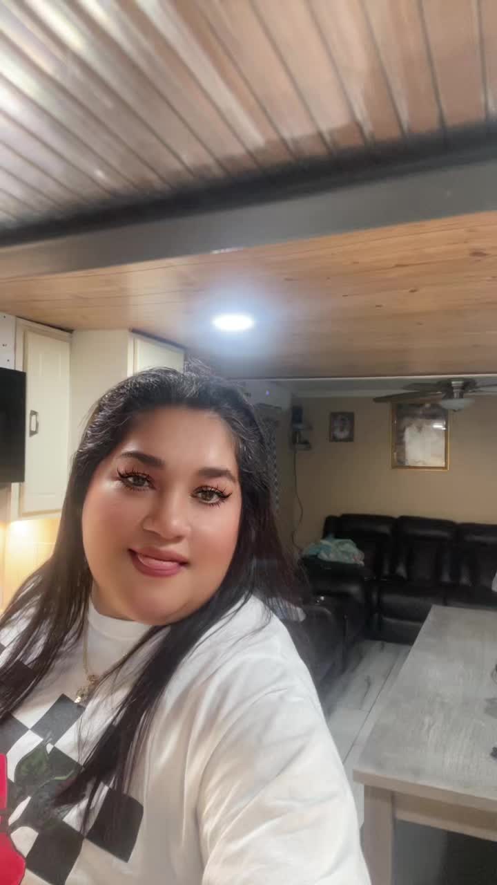 @Luisa m servellon