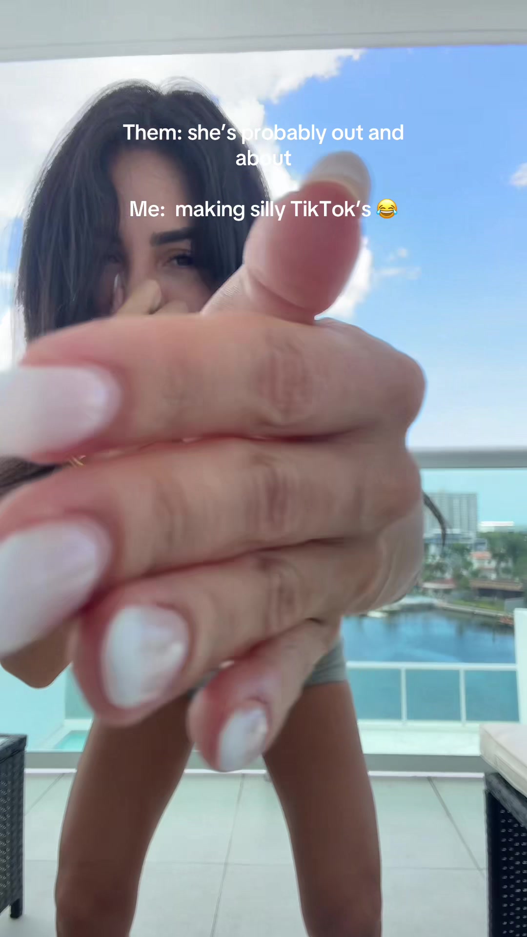 @Alessandra Leon