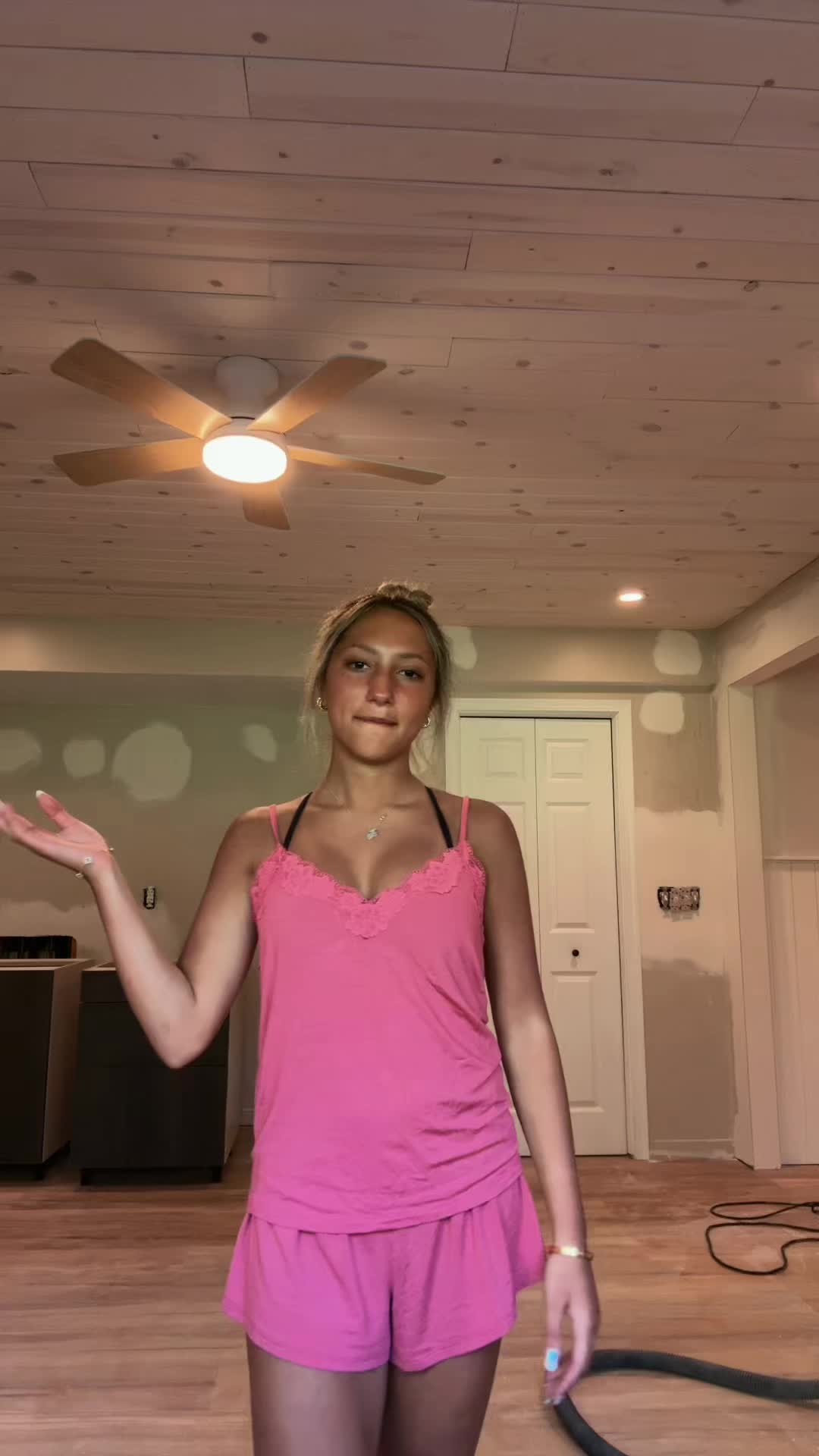@AUDREY