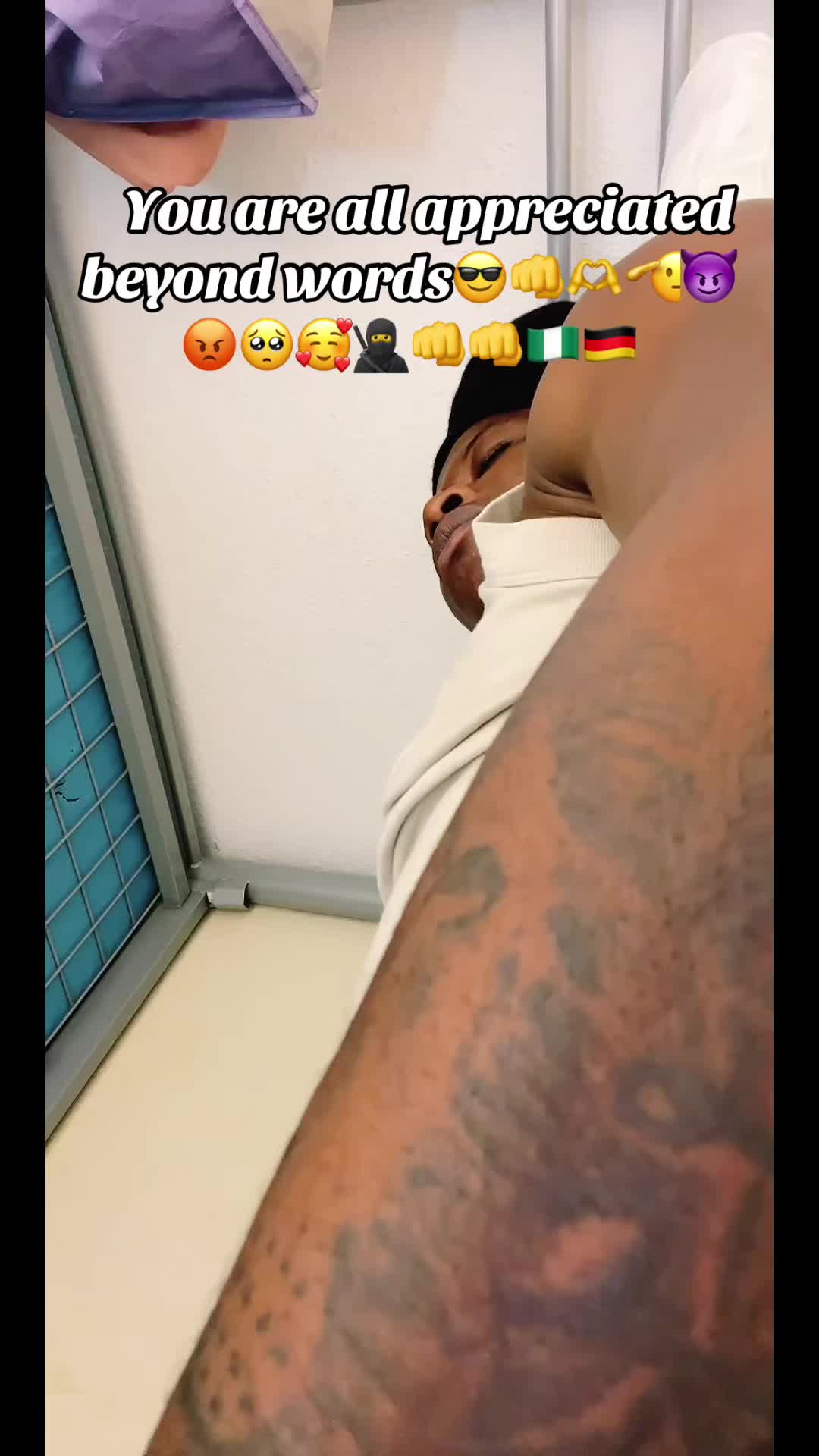 @BABYFACE🌓🇩🇪
