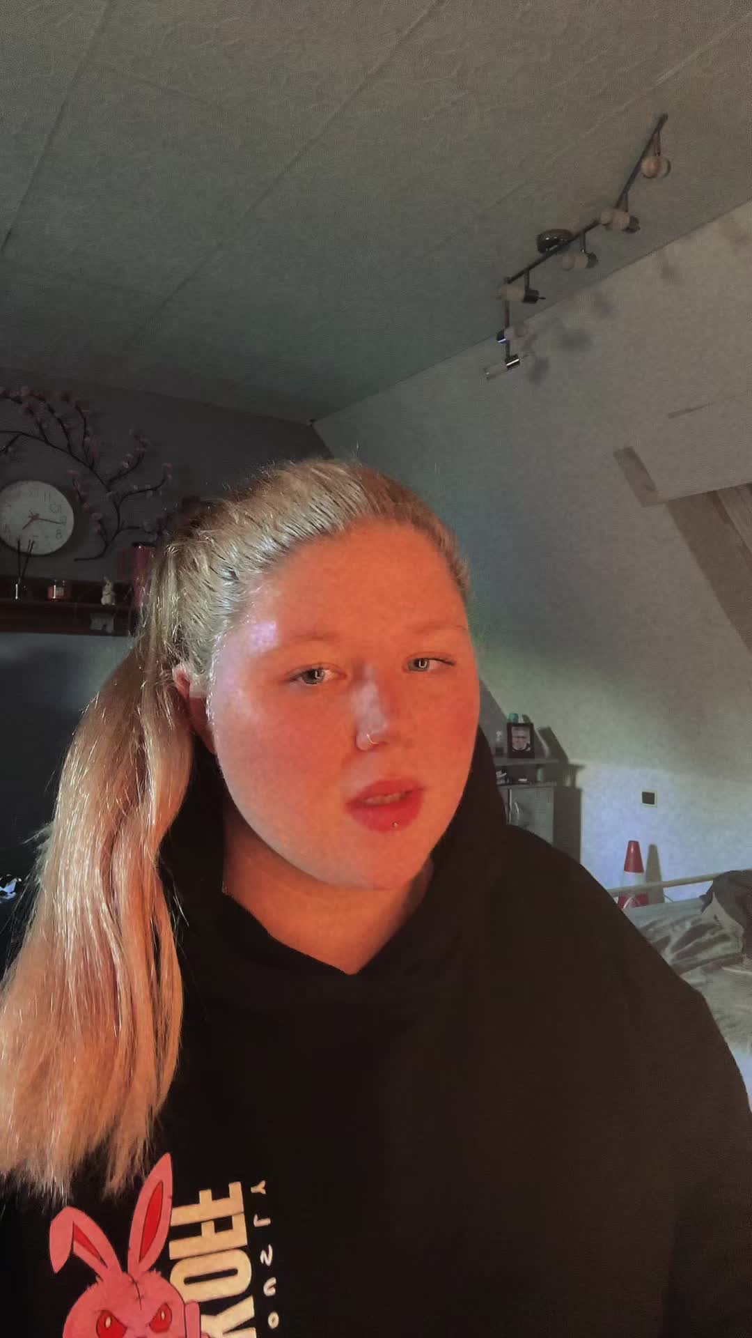 @leoo__cxe_19