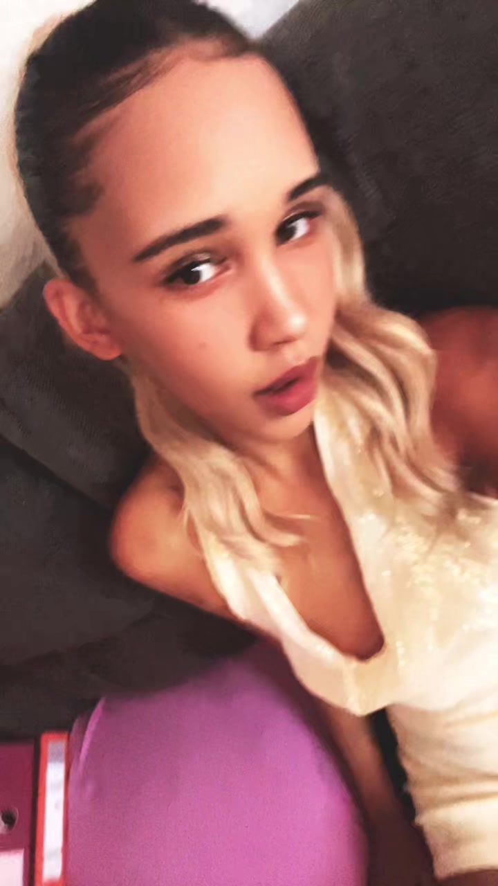 @Alena𒉭