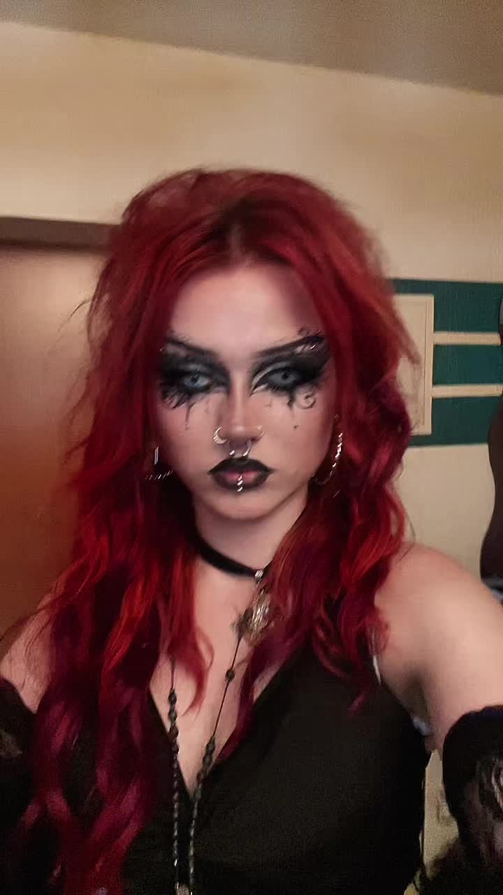 @‧₊˚ ཐི⋆ 𝔜𝔢𝔫𝔫𝔢 ⋆ཋྀ ˚₊‧