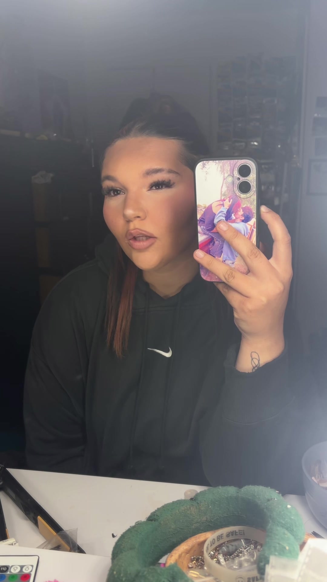 @🤨