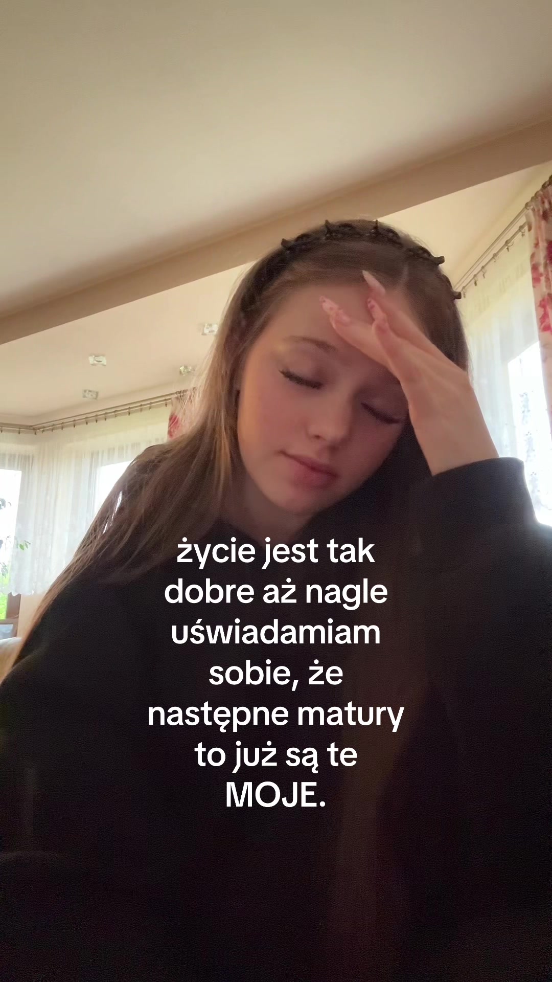 @𝗝𝘂𝗹𝗮 || 𝗖𝗵𝗮𝗽𝗹𝗶𝘃𝘇 ✿