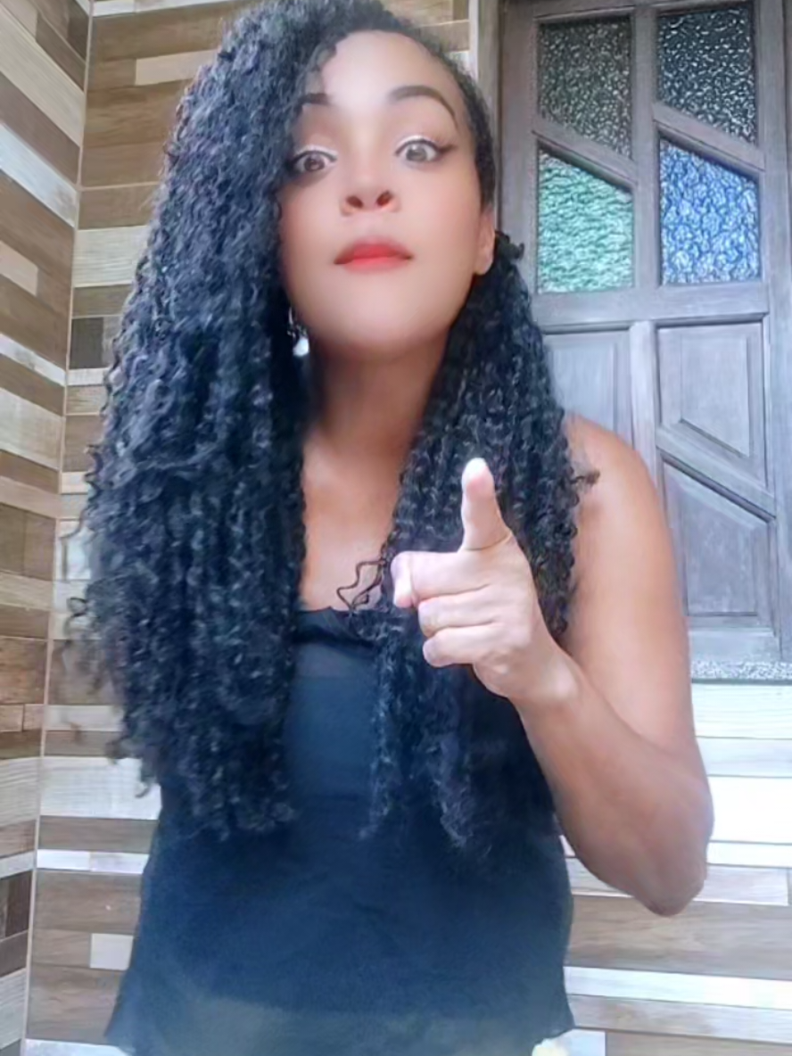 @Lucy a guria do short sexy