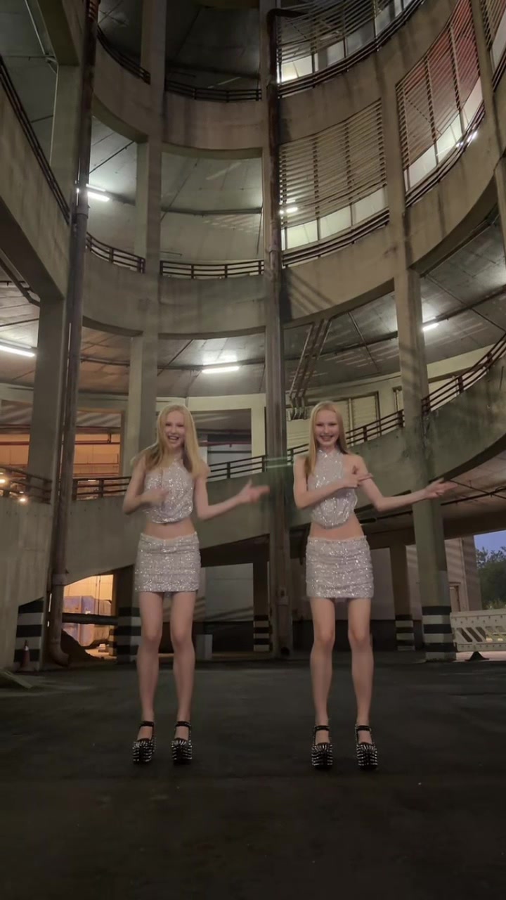 @Evelina & Lola
