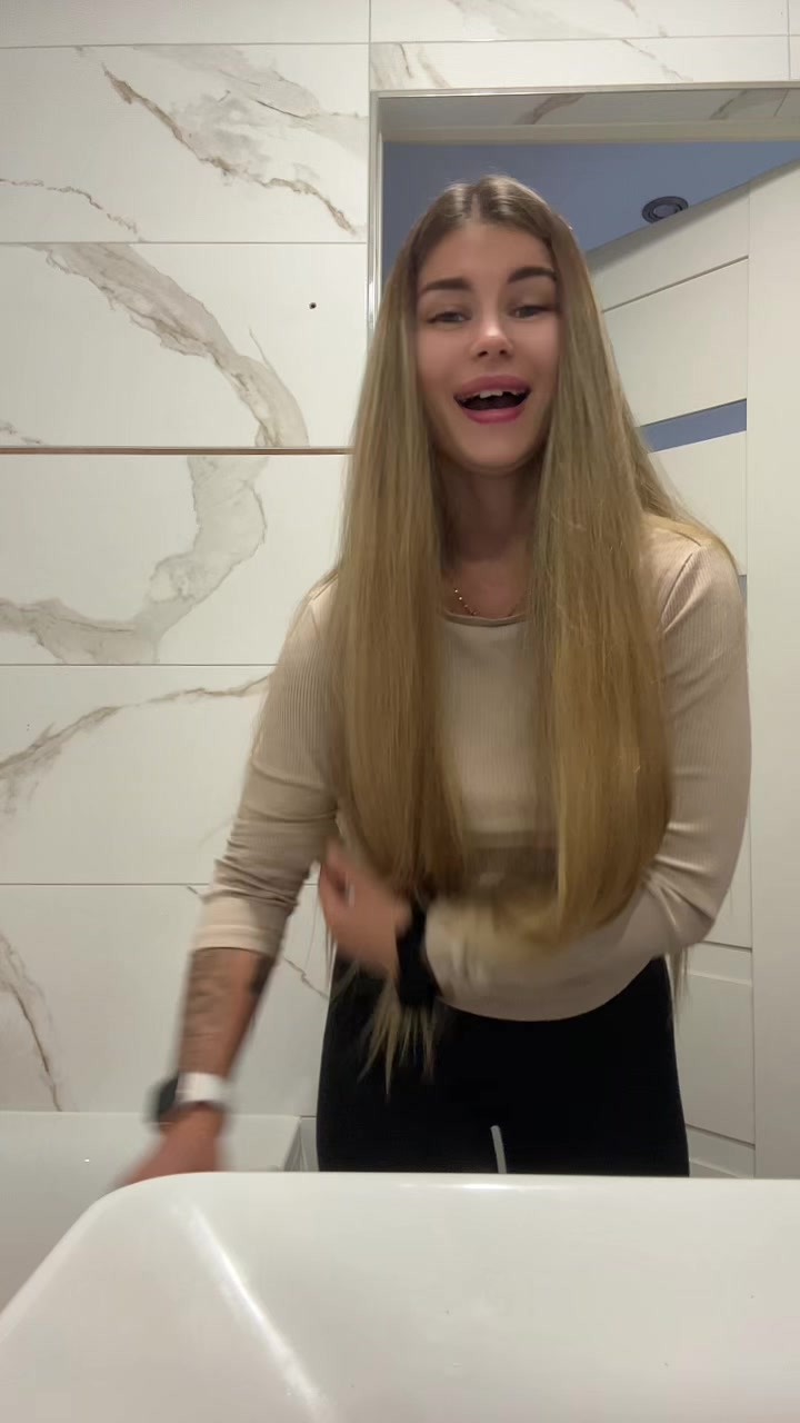 @Karola
