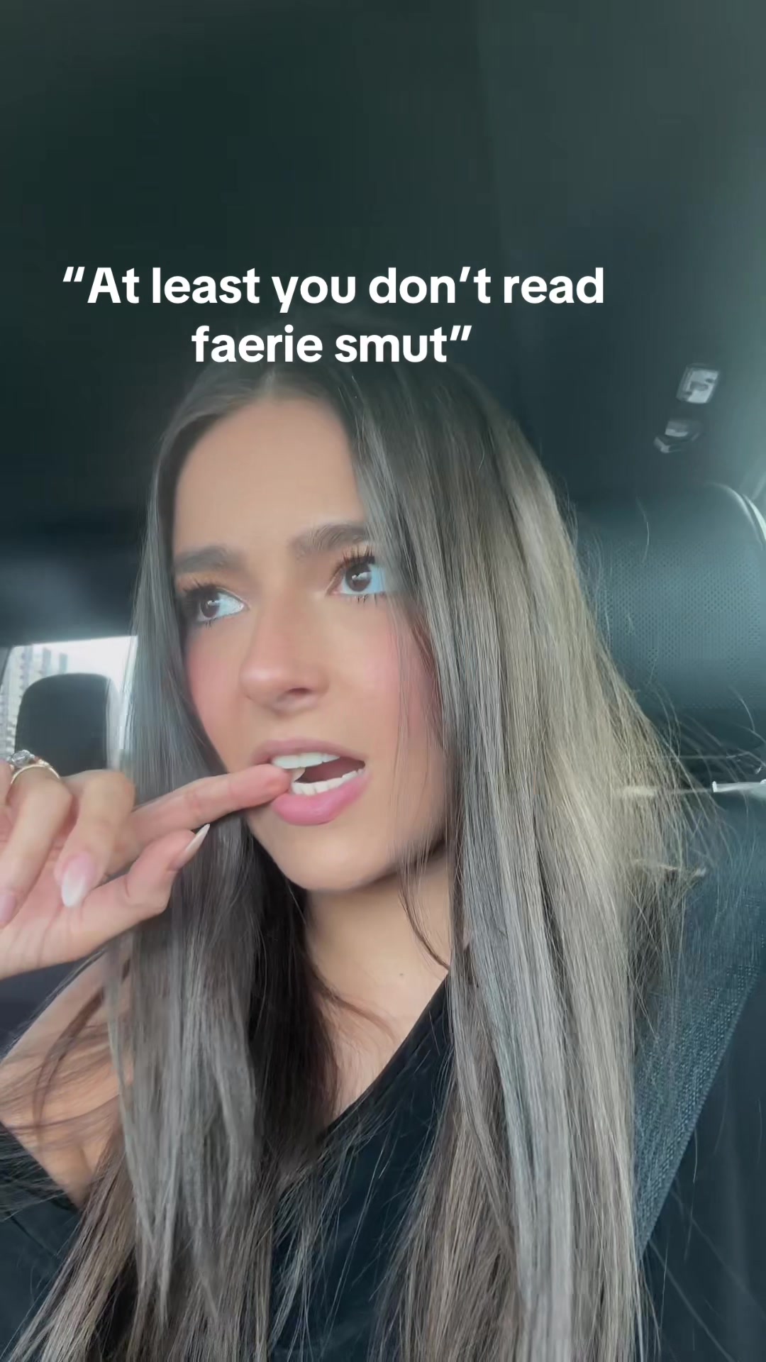 @Sarah Carvajal | Author