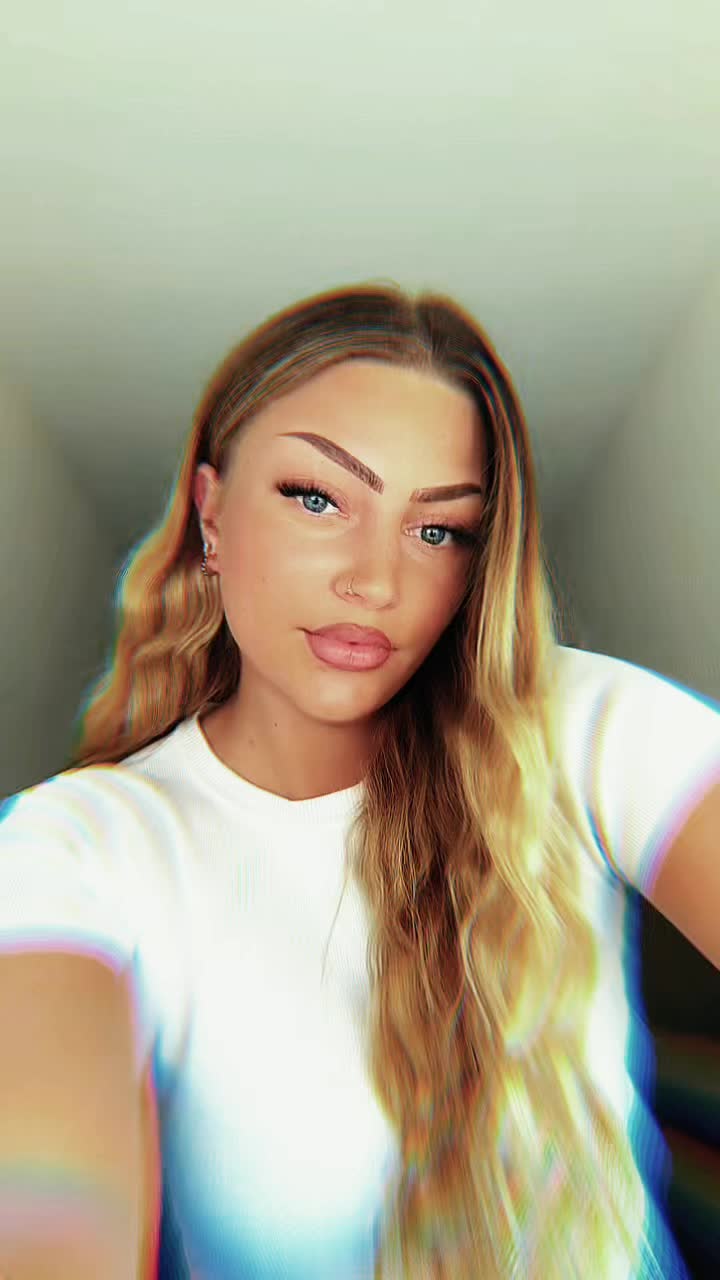 @Lisa_