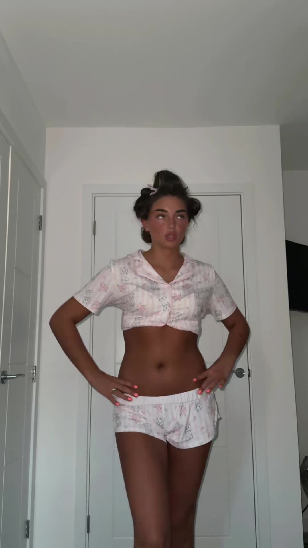 @𝓓𝓸𝓵𝓵y 𝓭𝓸𝓻𝓪𝓷