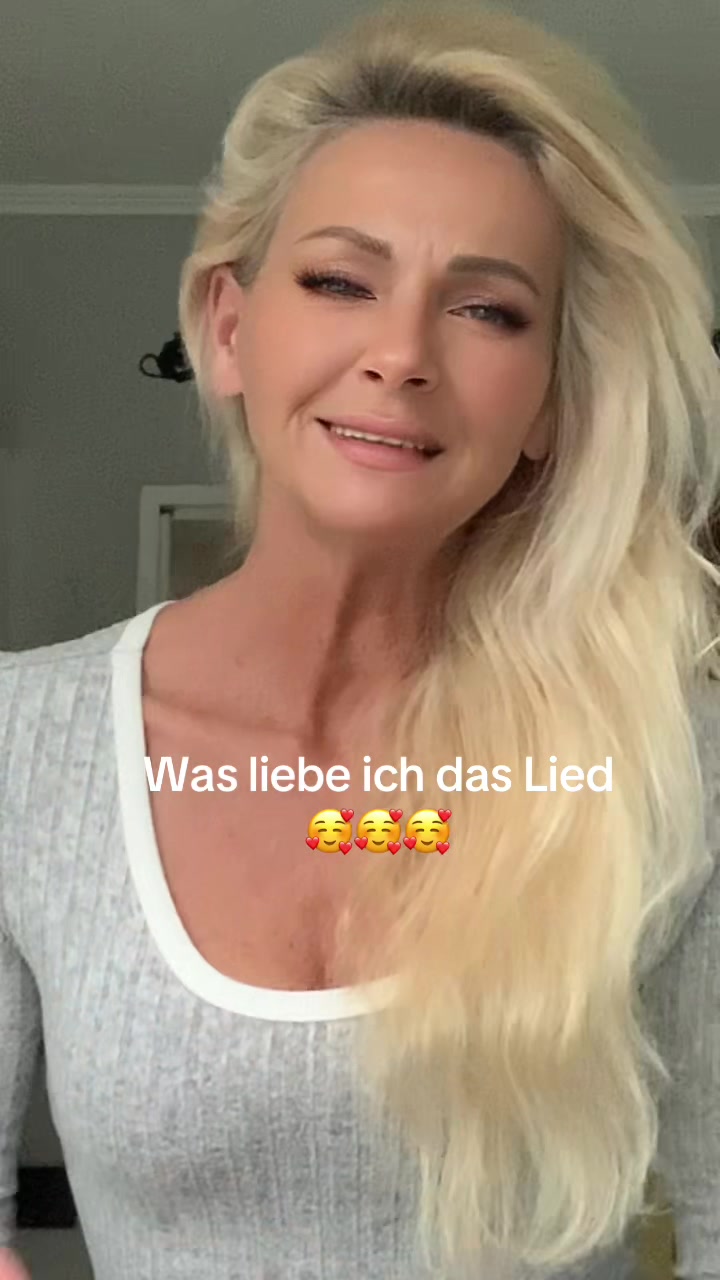 @Nicole